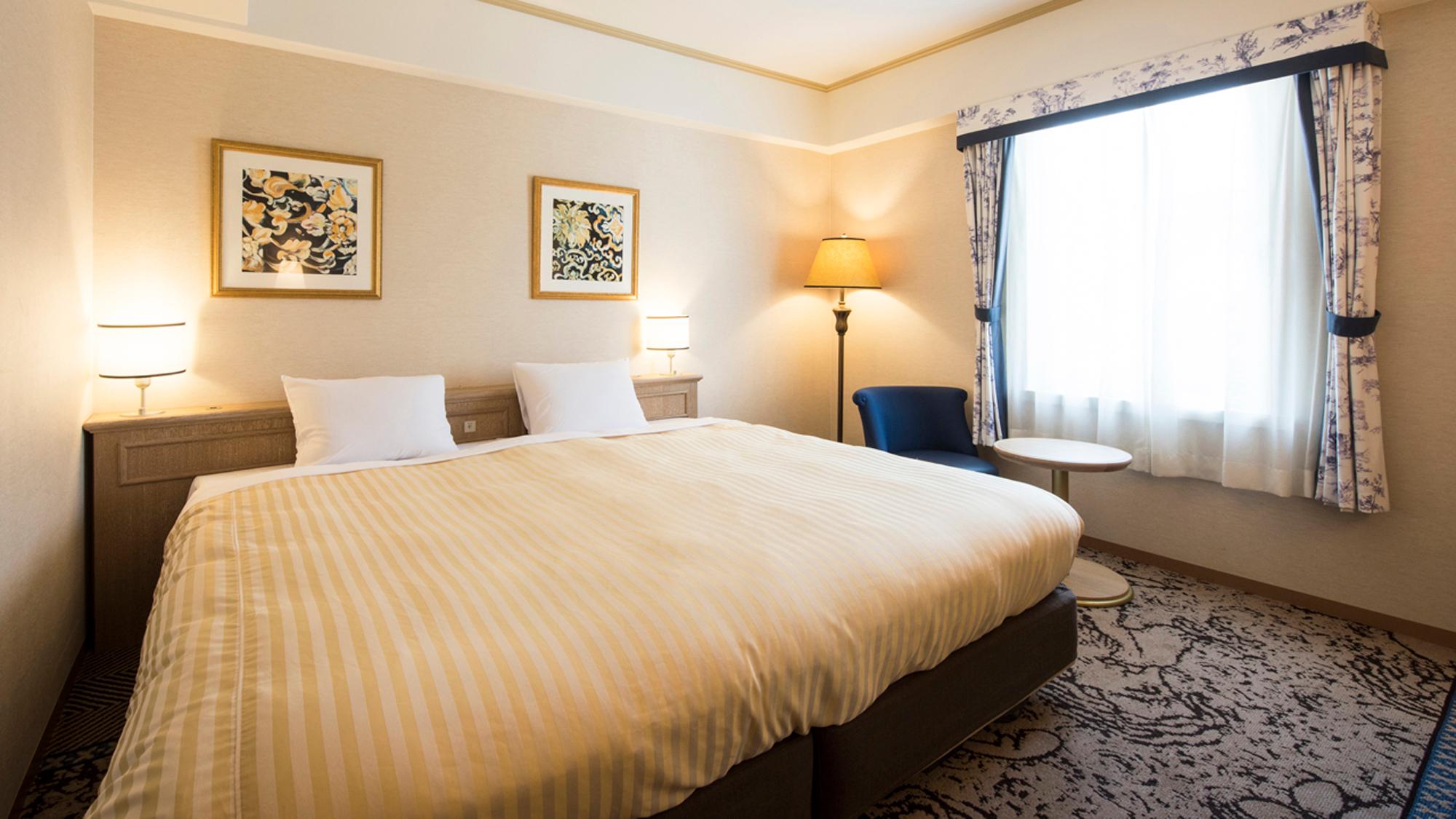 Symphony, Double Bed, Mountain View