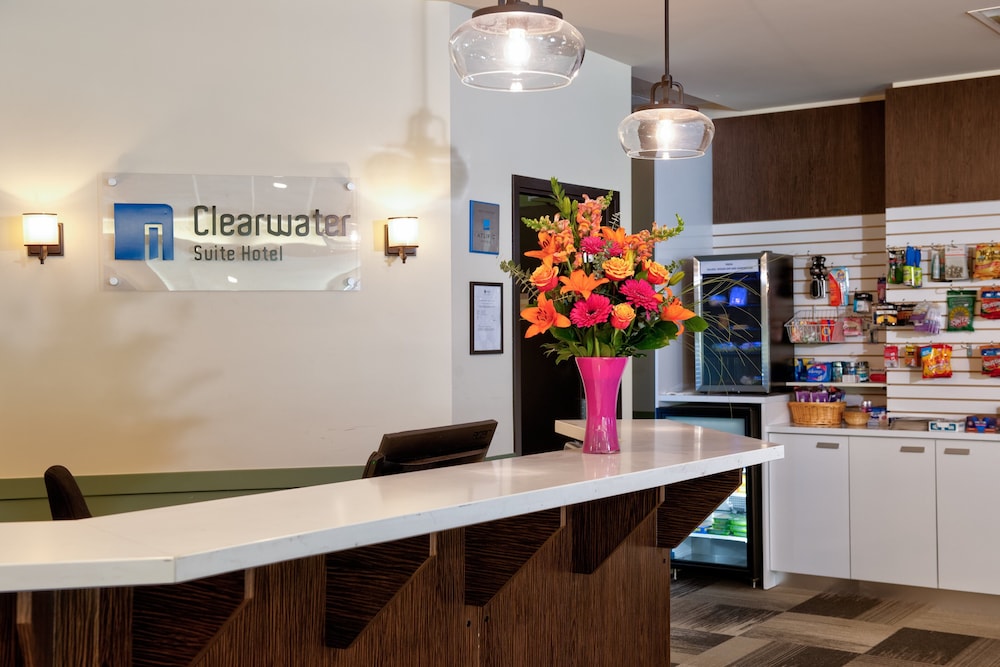 Clearwater Suite Hotel 38/41