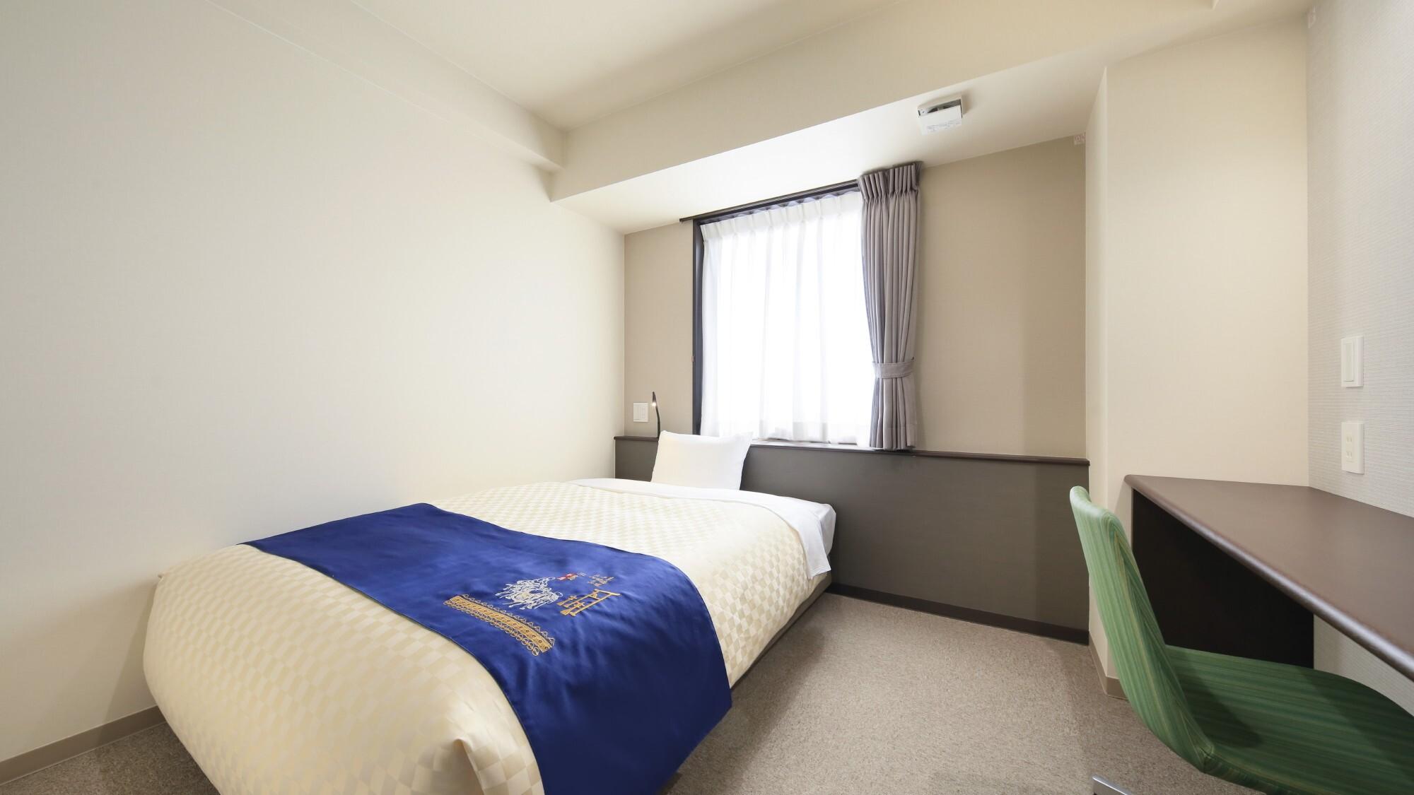 Room, Double Bed, Smoking
