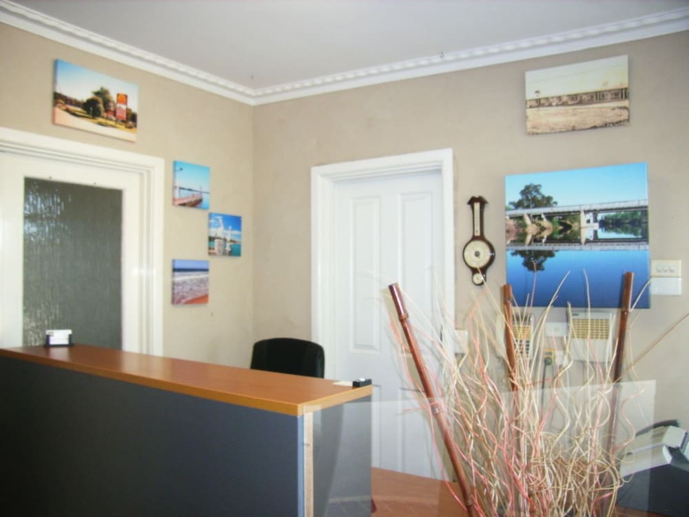 BAIRNSDALE MAIN MOTEL 2/27