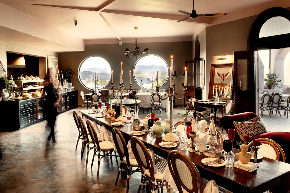 Grand Cafe & Rooms 29/33