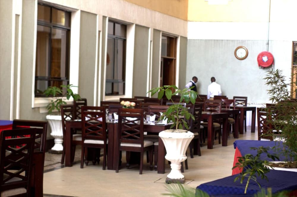 Astorian Grand Hotel 41/50