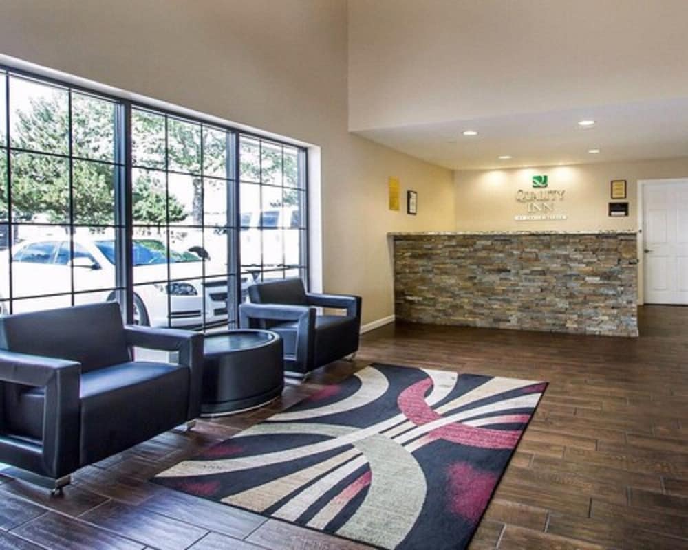 Econo Lodge Flagstaff East I-40 37/53