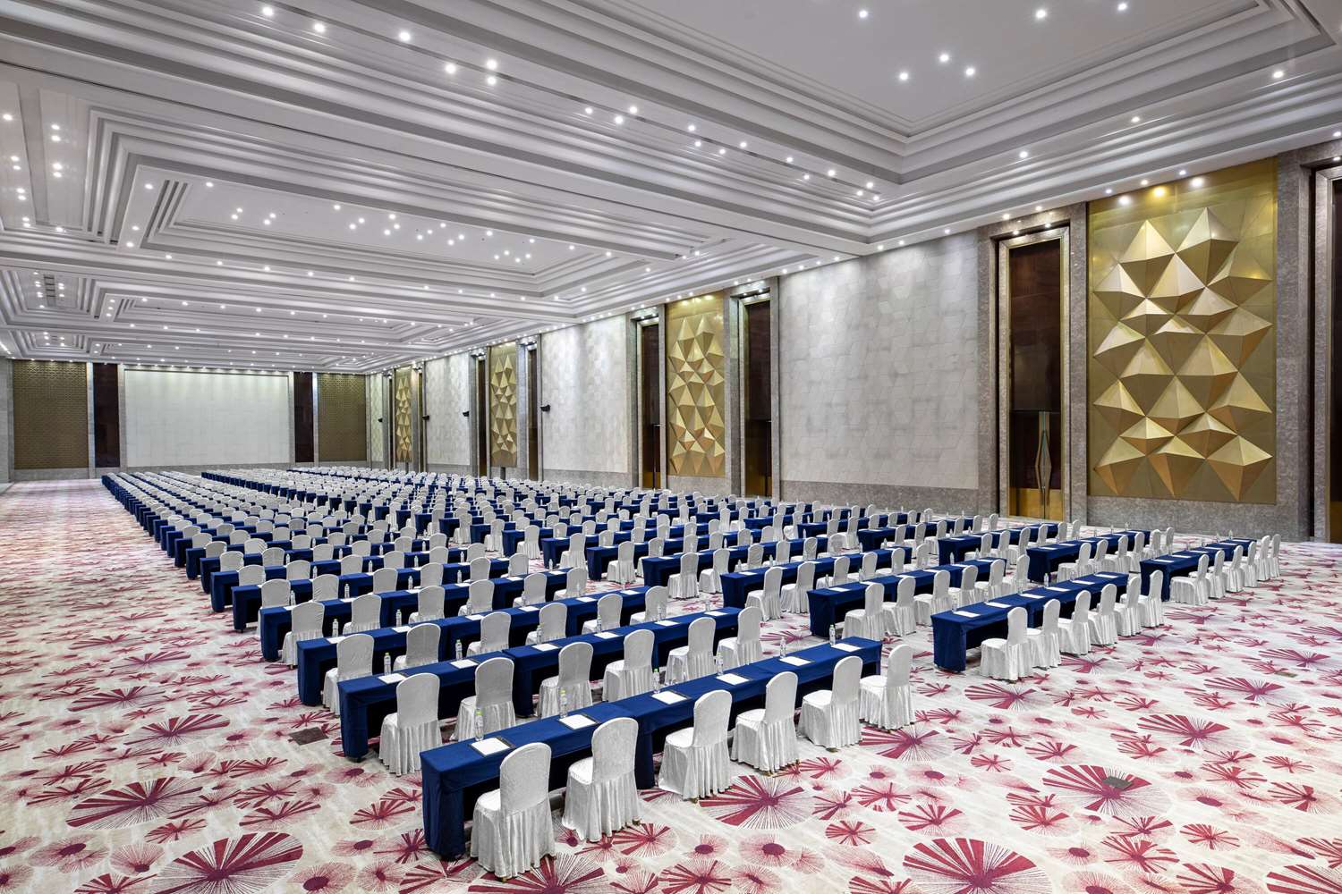 Wyndham Grand Hotel Qingdao 38/50