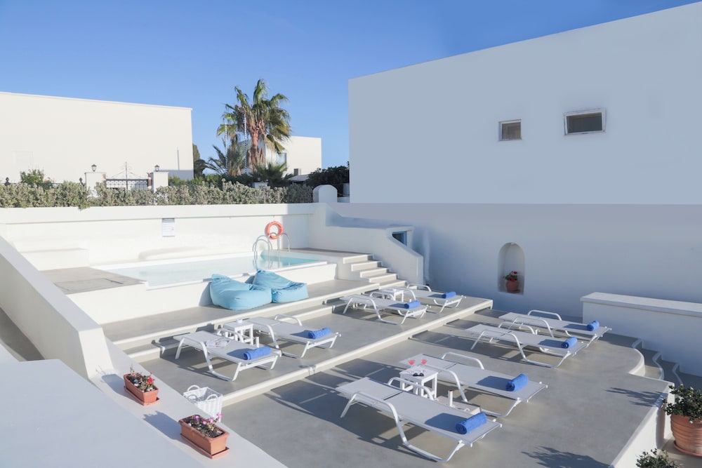 Pantelia Suites Santorini 60/71