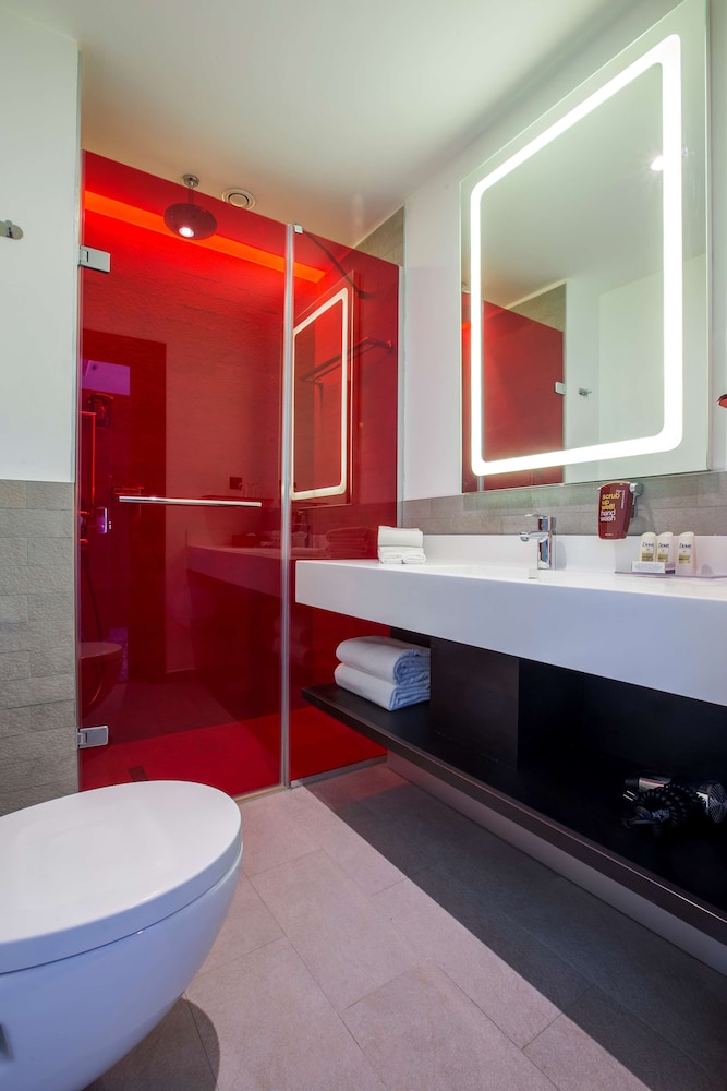 Park Inn By Radisson Istanbul Ataturk Airport 37/41