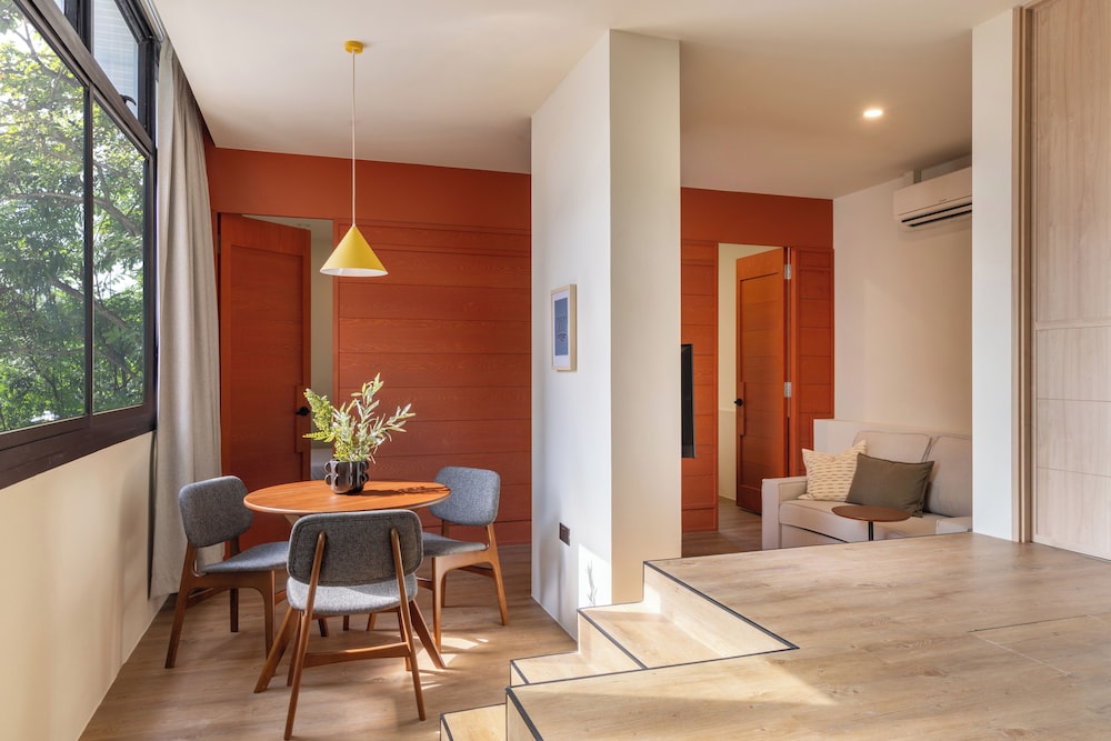 Alma House 40/54
