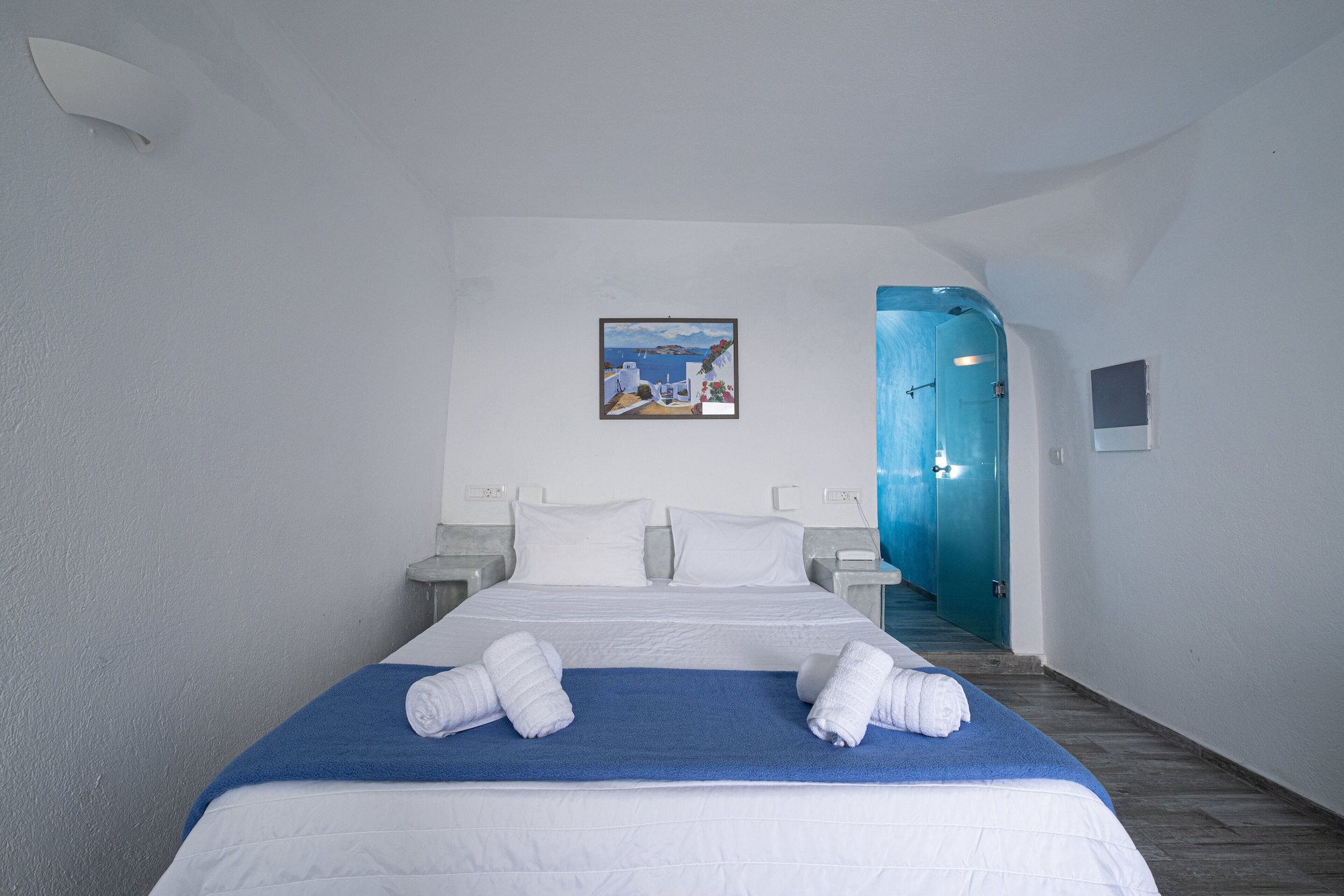 Superior, Double Bed, Caldera View