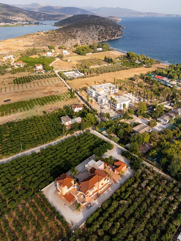 Marias Filoxenia Suites 47/50