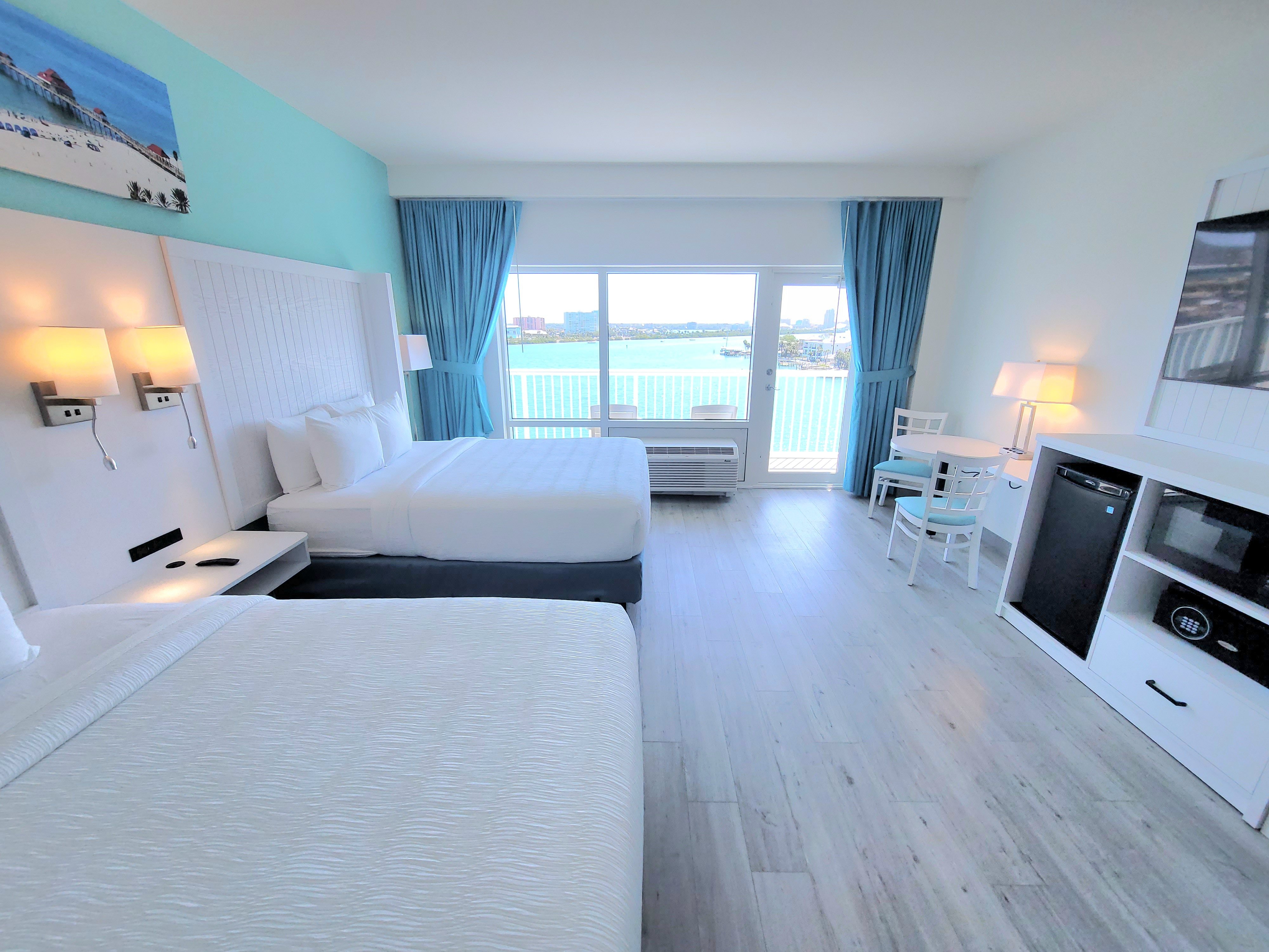 ChartHouse Clearwater Beach Marina Hotel 19/67