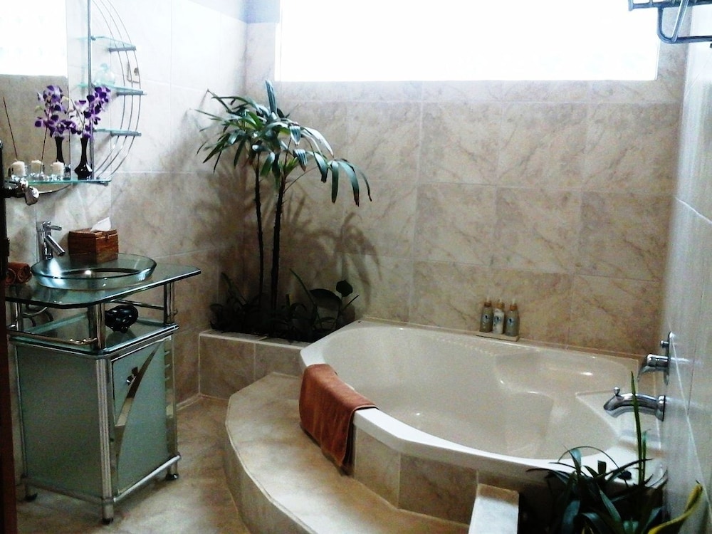 Baliku Dive Resort 40/41