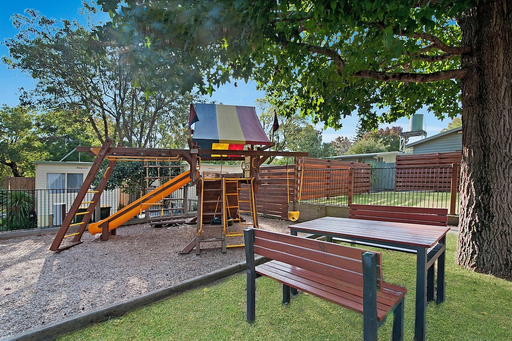 Kanasta Caravan Park 43/50