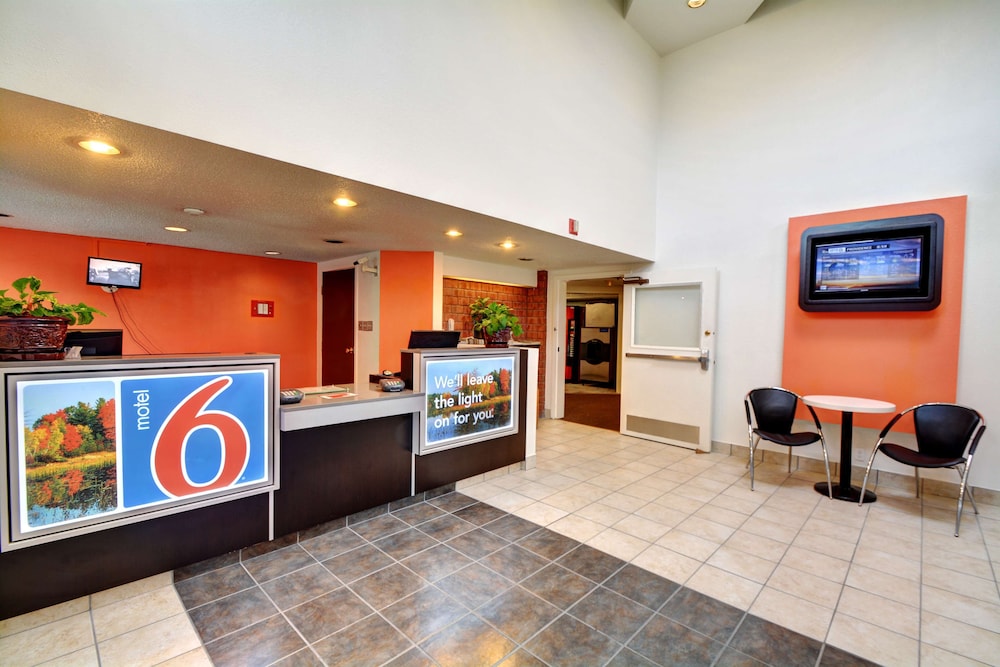 Motel6 Newport, RI 12/41