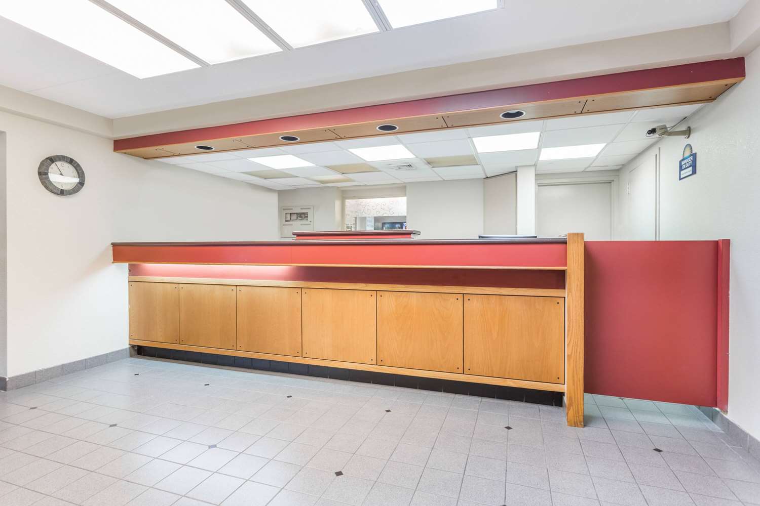 Days Inn by Wyndham Harrisburg North 2/32