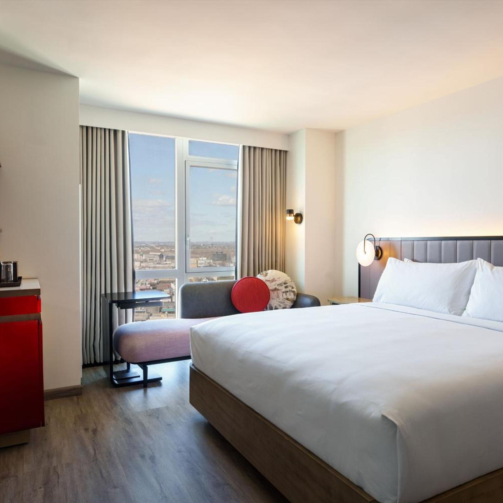 Room, King Bed, Lounge Access, Concierge Level
