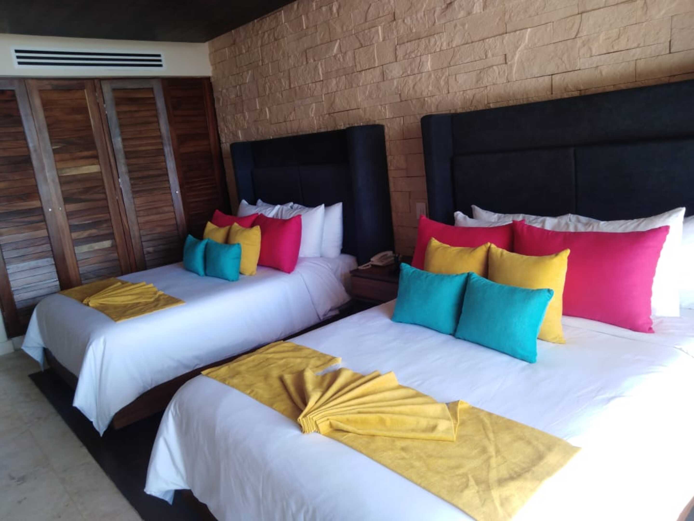 Luxury, 2 Double Beds
