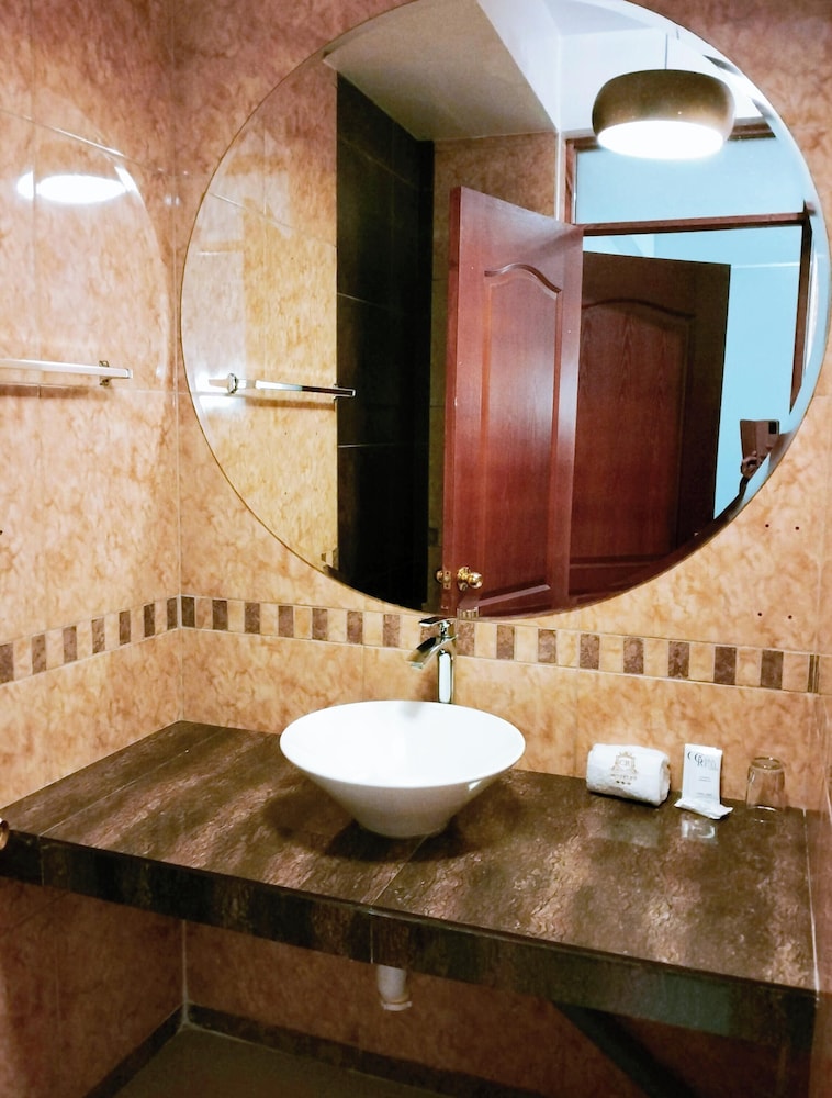 Hoteles Casa Real 30/36