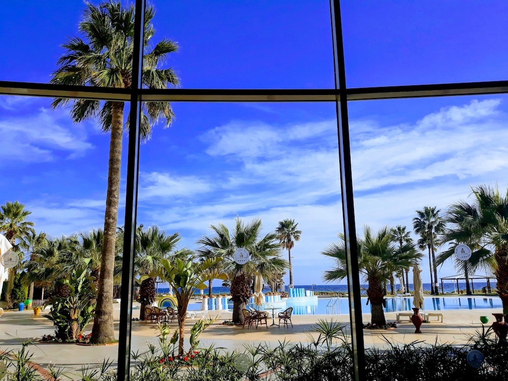 Khayam Garden Beach Resort & Spa 60/61