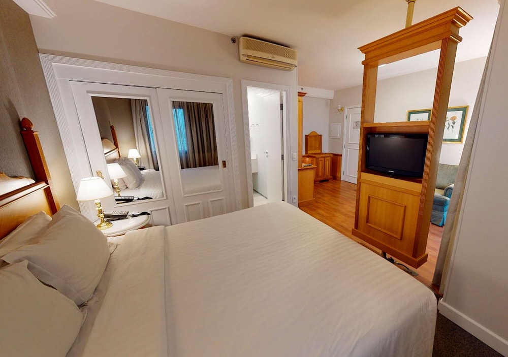 BUSINESS, DOUBLE BED