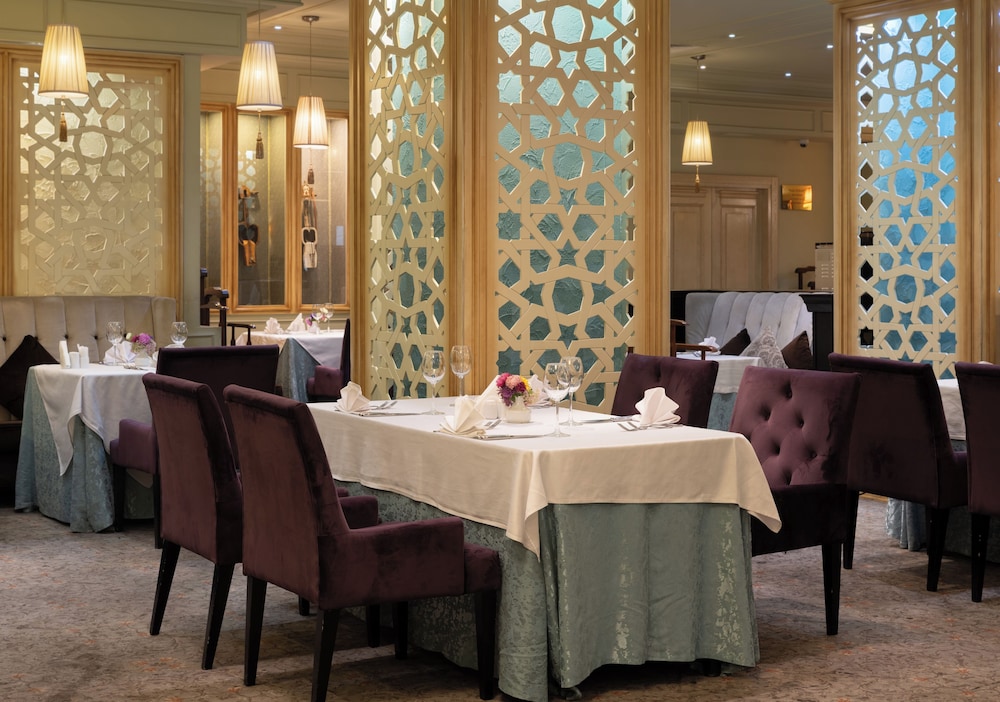 Grand Hotel Tien Shan 50/64