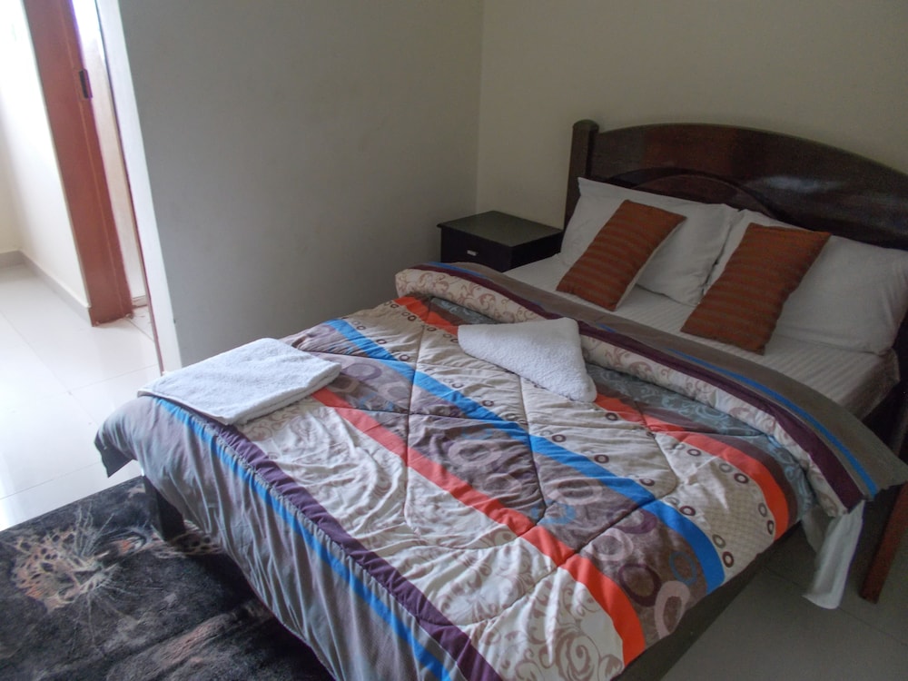 Shema Guest Lodge 6/26