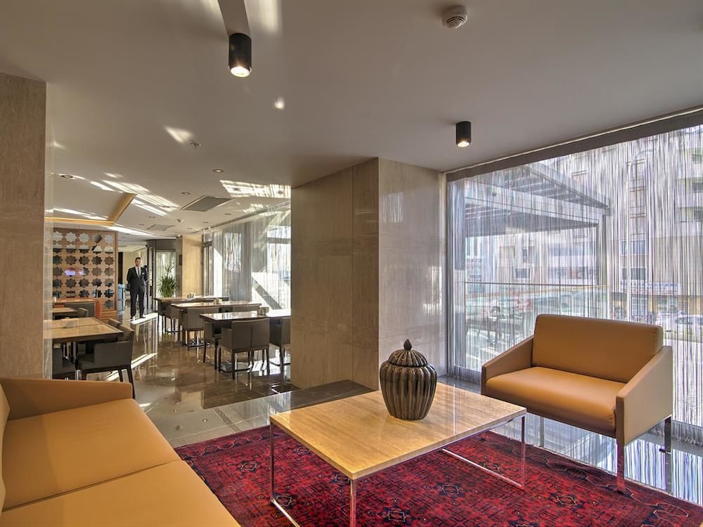 Fesa Business Hotel 11/67
