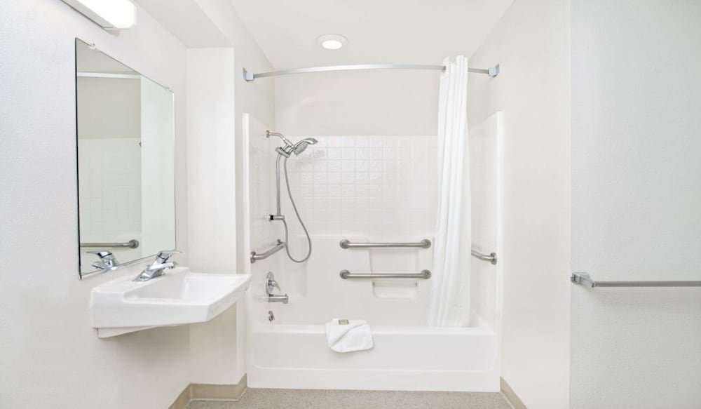 غرفة قياسية بسرير كوين، Surestay By Best Western Sacramento South Natomas 7/7