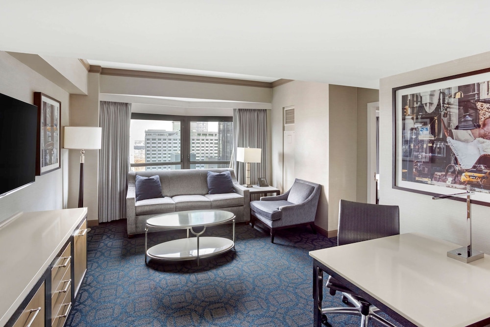 Hilton Club New York 24/38