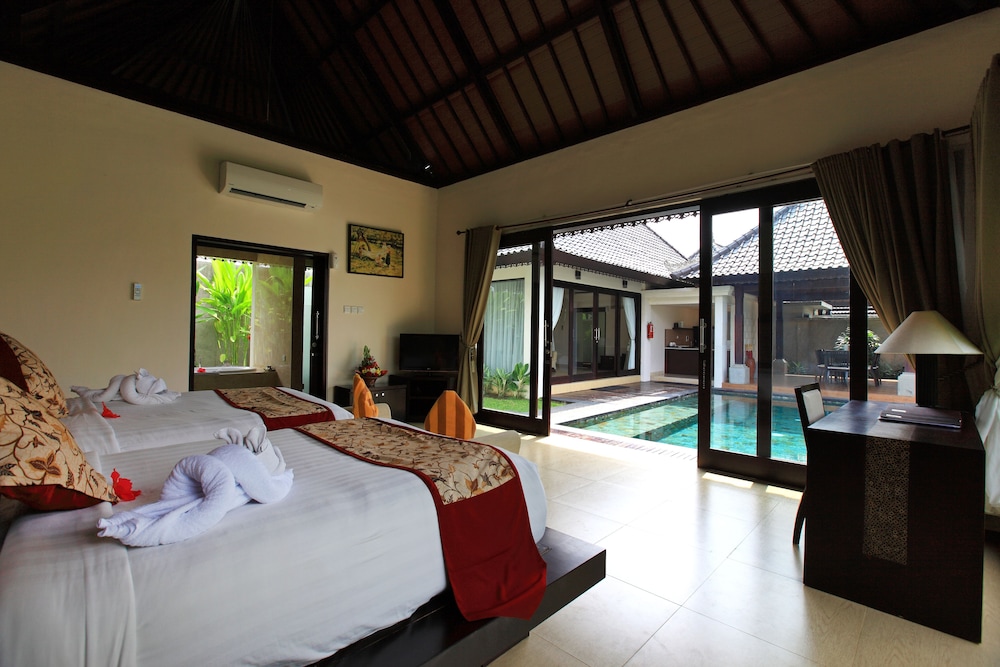 Santi Mandala Villa And Spa 83/140