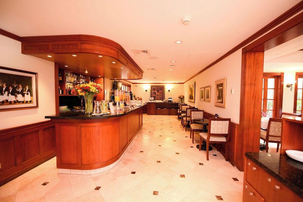 Los Tallanes Hotel Suites 8/70