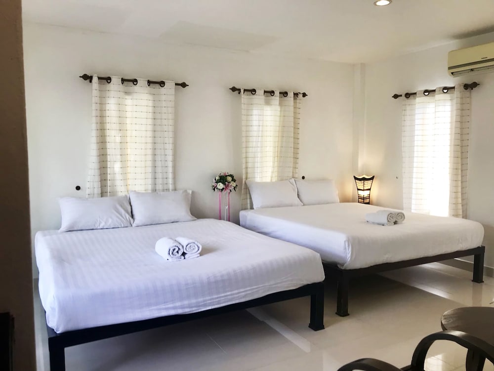 Pranburi Cabana Resort 42/72