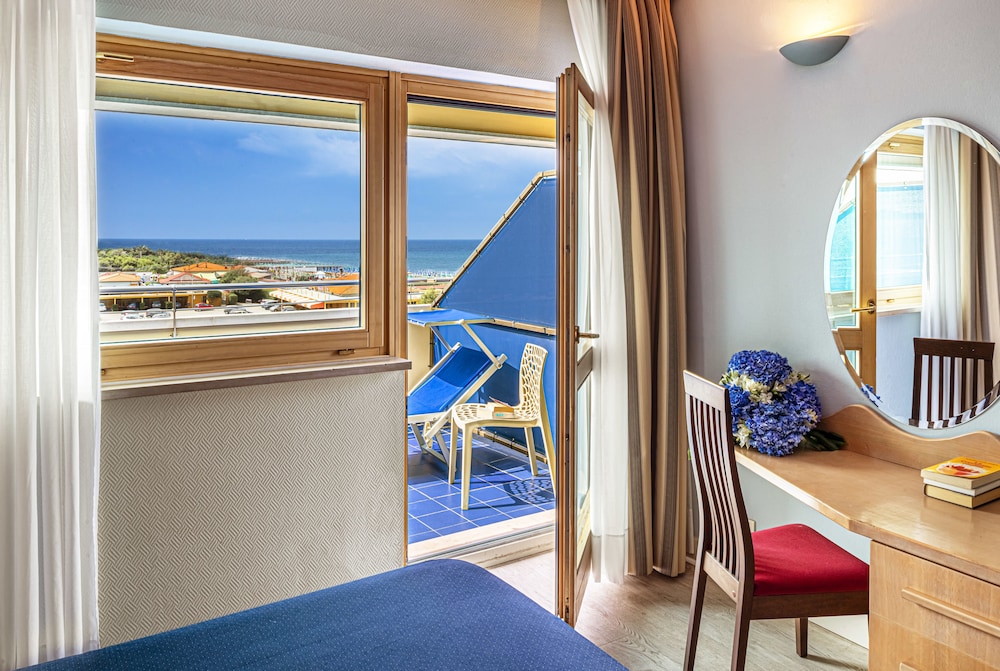 Grand Hotel Continental 23/44