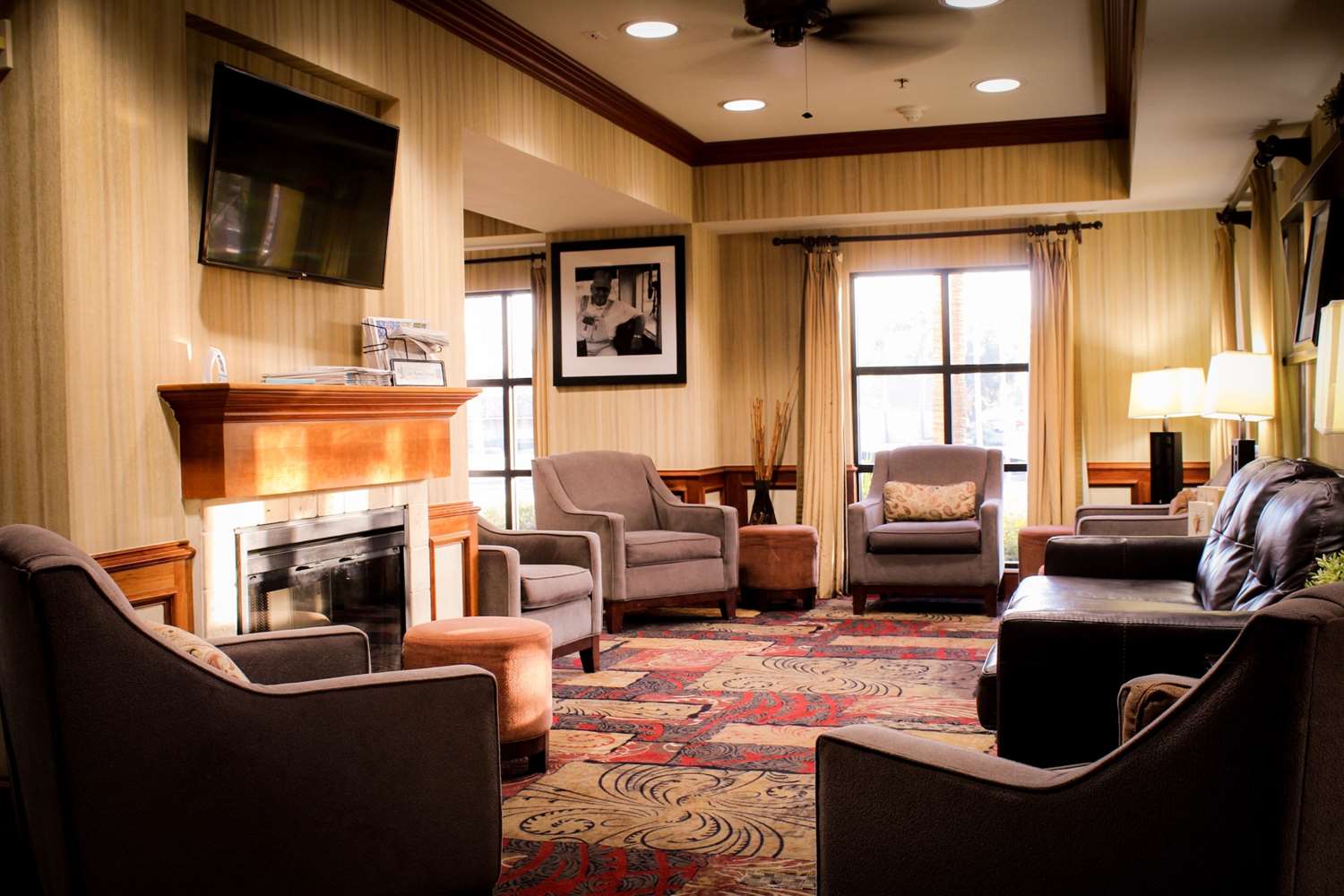 Best Western Plus Arrowhead Hotel 29/41