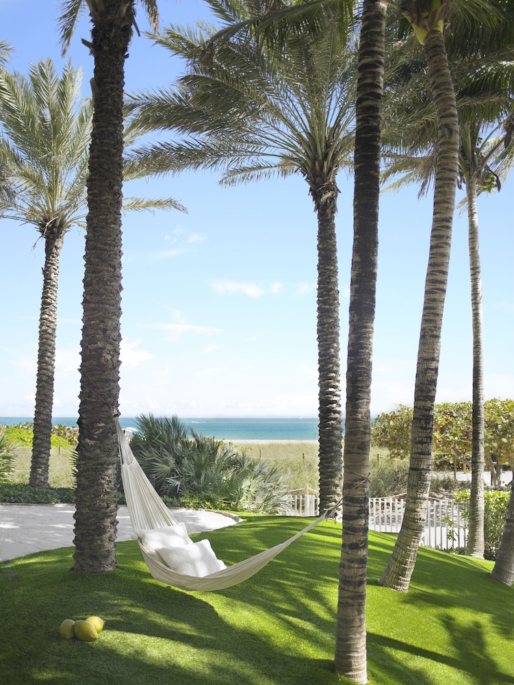Grand Beach Hotel Surfside 44/47