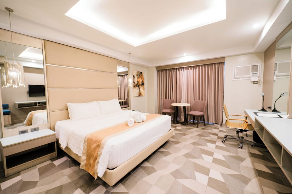 Zuri Hotel Iloilo City 15/50