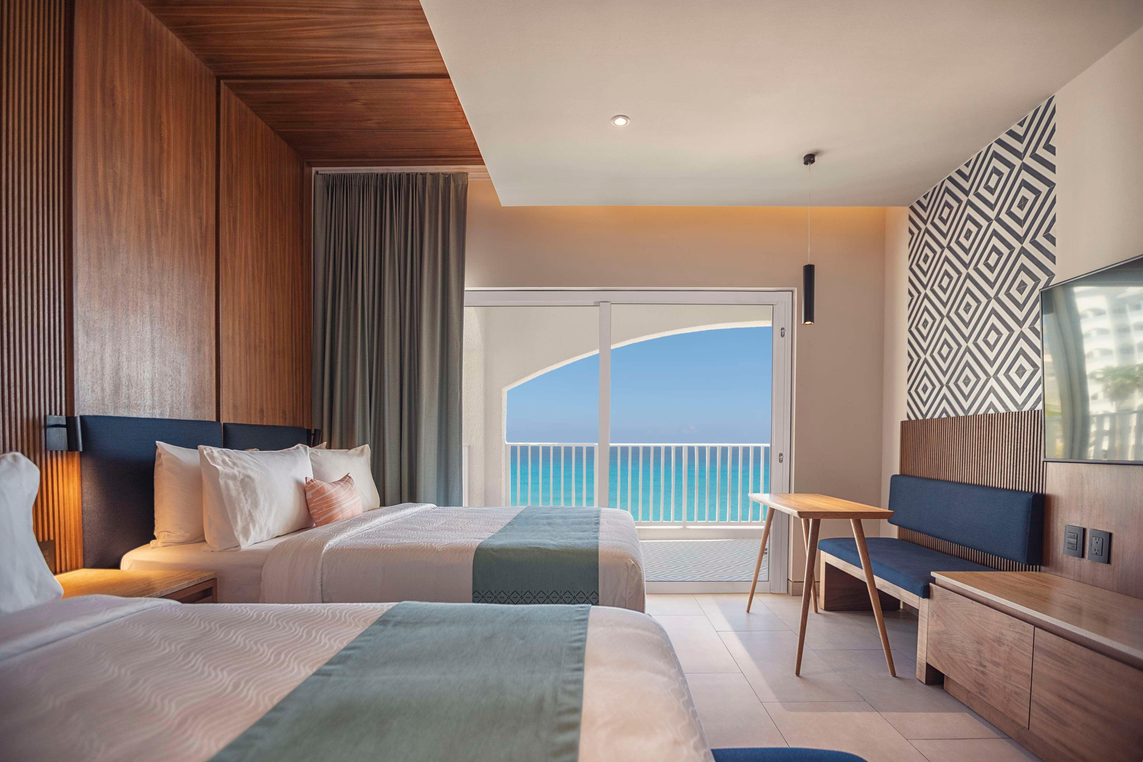 Hilton Cancun Mar Caribe All Inclusive Resort