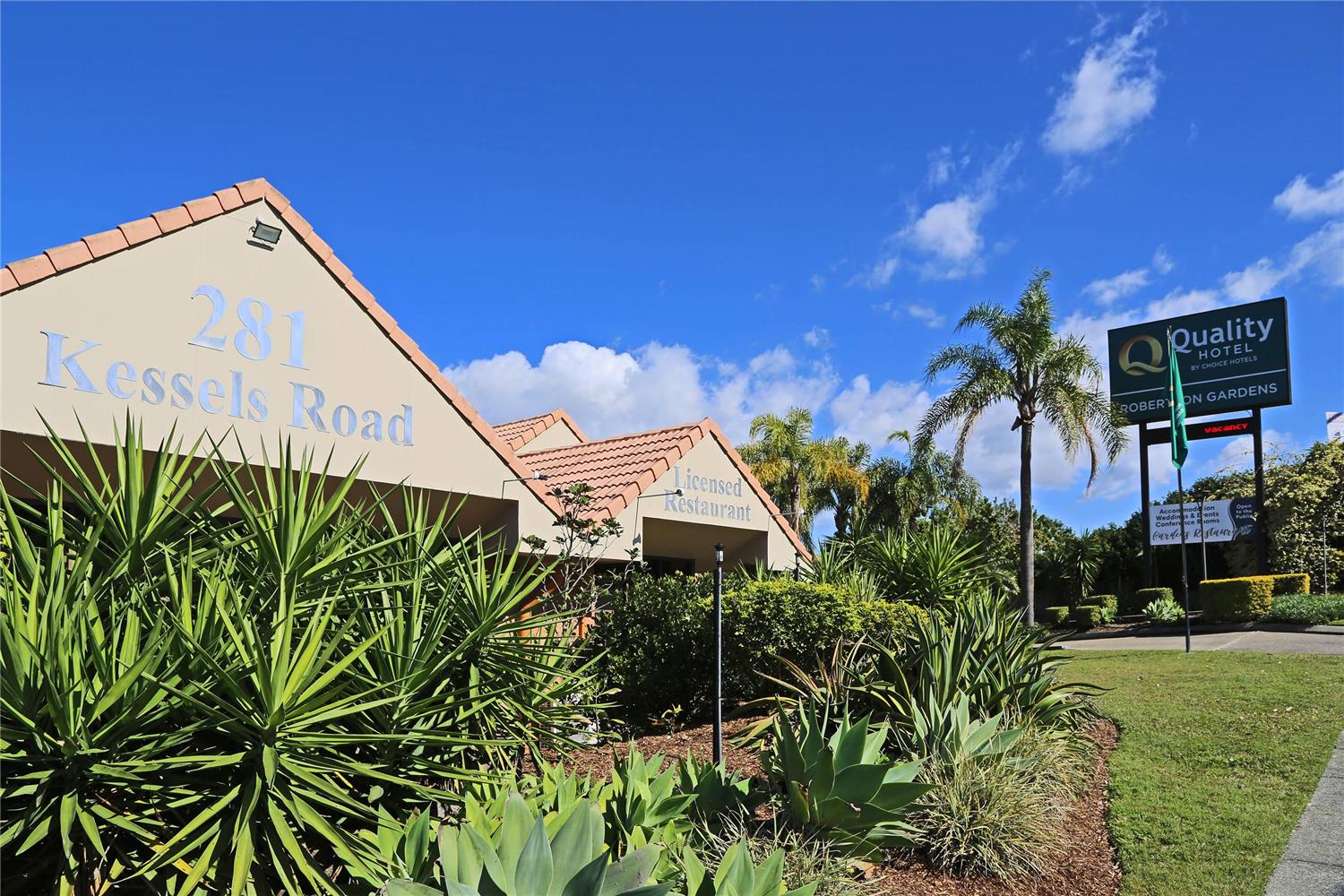 Quality Hotel Robertson Gardens 40/42