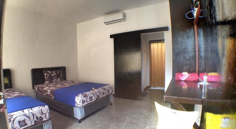 Vico Hotel (ex Cheap Hotel Nusa Dua) 13/41