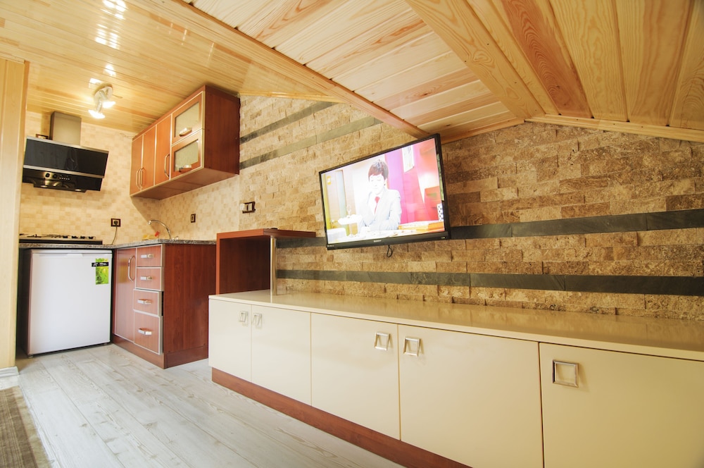 Ilhan Kardesler Apart Hotel 8/53
