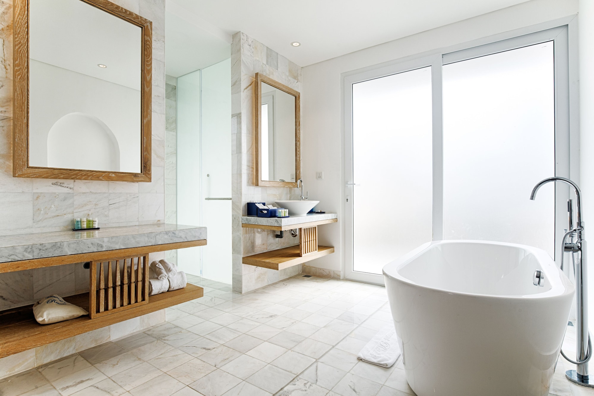 Junior Suite, Twin Beds, Pool View, Balcony, Risemount Premier Resort Danang 8/9