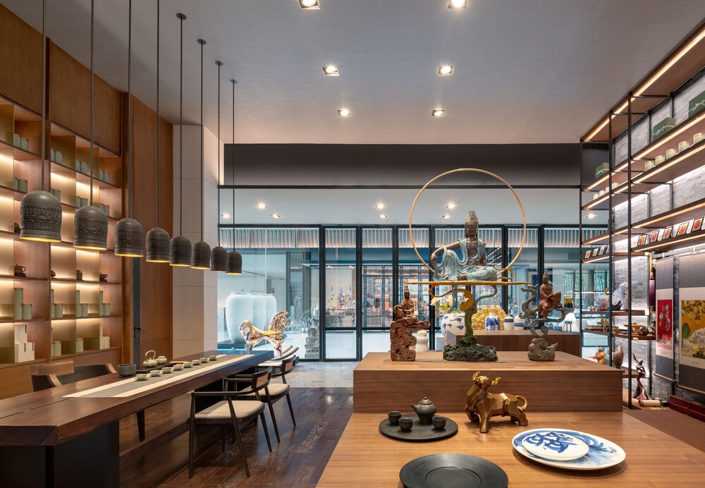The Lalu Nanjing 32/41