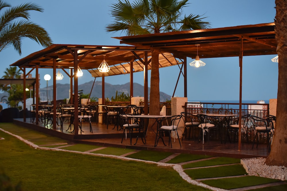 Ramada Resort by Wyndham Puerto de Mazarron 54/67