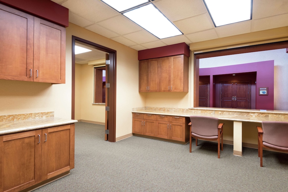 Lobby at Embassy Suites by Hilton Loveland Hotel Conference Center and Spa, LOVELAND - CO