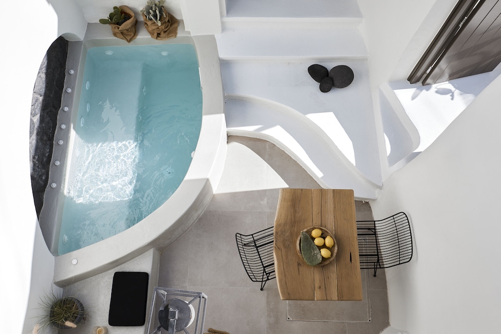 Floria Suites 19/46