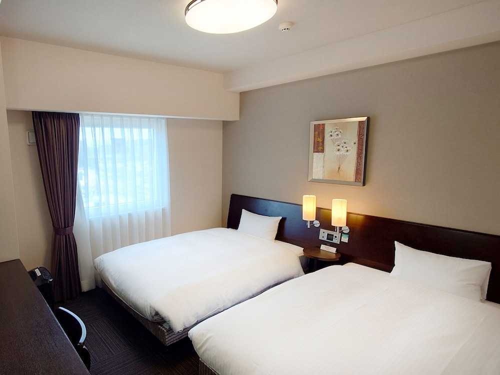 COMFORT, TWIN BEDS, SMOKING