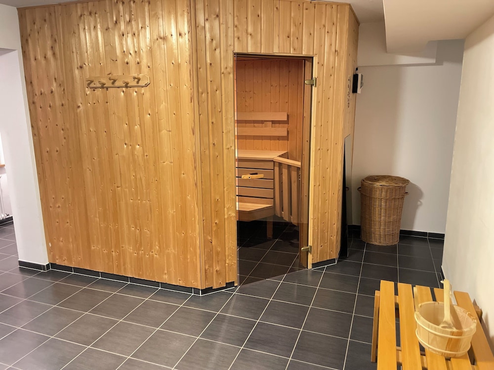 Hotel Markgrafler Hof 32/50