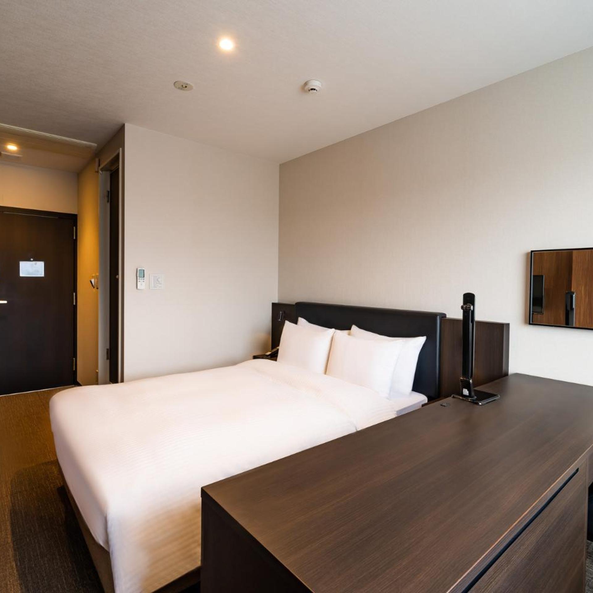 Superior, Double Bed, East Wing