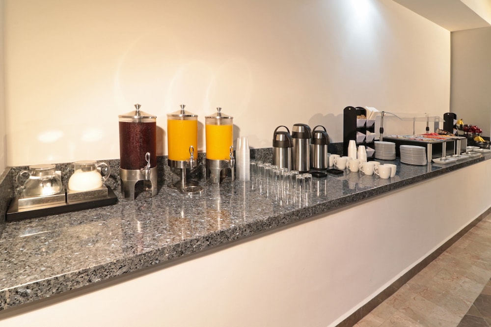 Holiday Inn Express San Luis Potosi 61/80