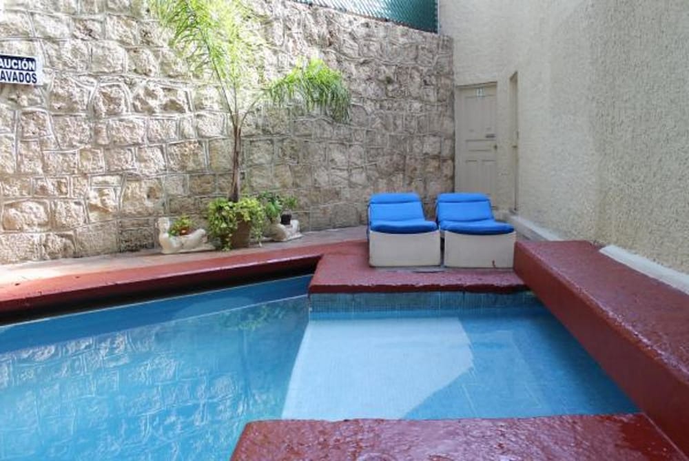 Hotel Plaza Kokai Cancun 37/65