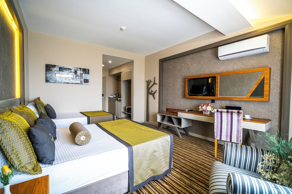 Hierapark Thermal Spa Hotel 30/70